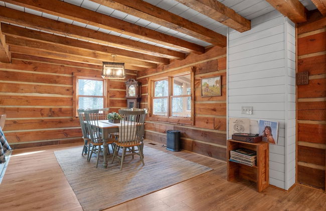 Cabin in the Trees, Hot Tub, Fire Pit - Foto 26