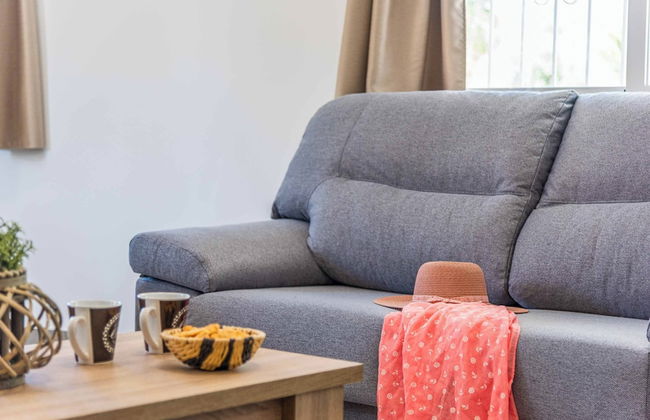 Villa Escriva - Foto 1