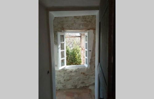 Character filled house overlooking the River Cesse - Foto 17