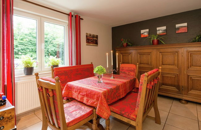 Spacious Retreat by Lake - Photo 14