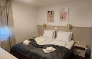 Modern 3BR Apartment with Private Pool, Sea View & Garage - Foto 13