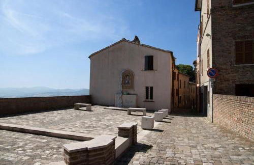 Leontine Home in Mondaino by Yohome - Foto 15