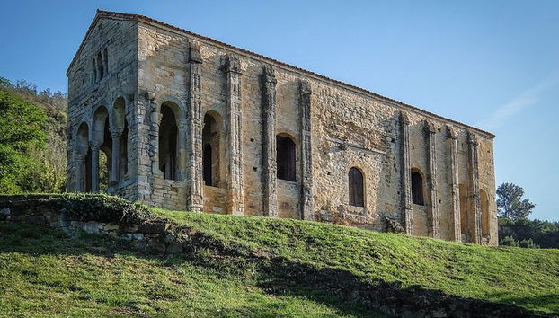 Walking Through Oviedo's Treasures - Private Tour - Photo 2