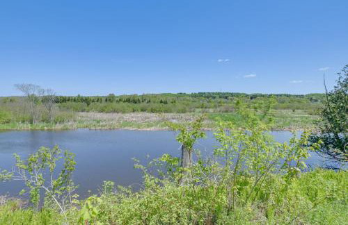 Pond Views Spacious Family Home in Presque Isle! - Foto 2