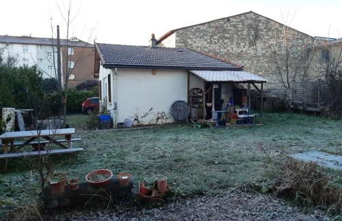 Petite maison très paisible avec jardin à Cournon - Puy de Dôme ! - Foto 2