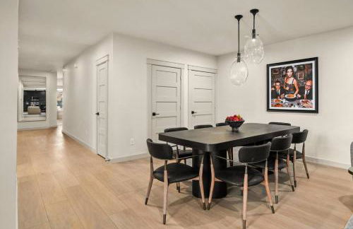 2Linkd Homes | 9BR•All Private Baths | Pool |Gated - Foto 22