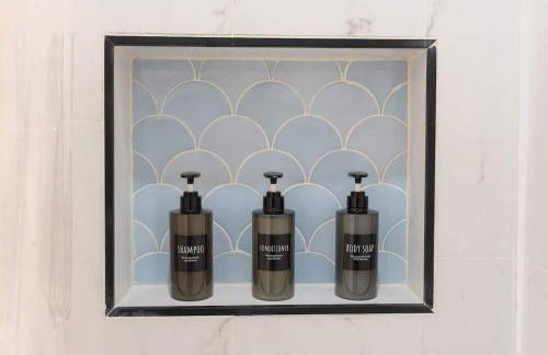 Artisan Oasis-hot Tub Fire Pit 8bd Whole House - Photo 25