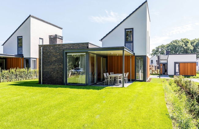 Stylish Villa With Fireplace in Limburg - Foto 38