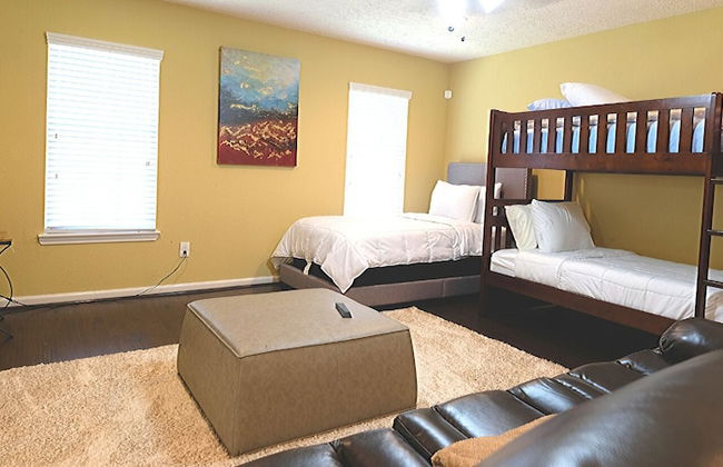 4Bdrm 2Bath 9Beds - 25mins to Downtown - Foto 5