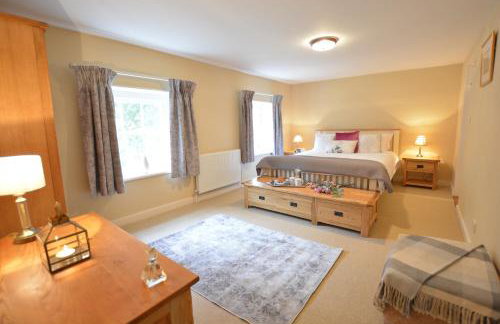 Henstead Hall - Photo 13