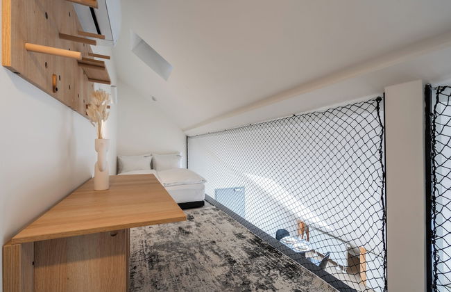 HONEST Karlín - Foto 23