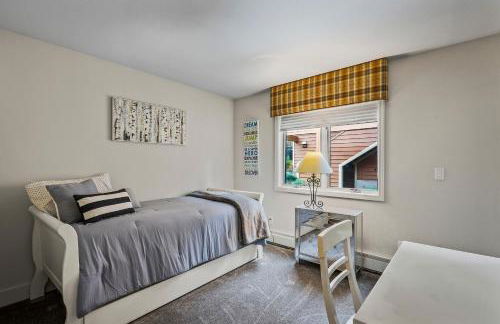 153 McCloud The perfect location! Enjoy the sun drenched deck - Foto 13