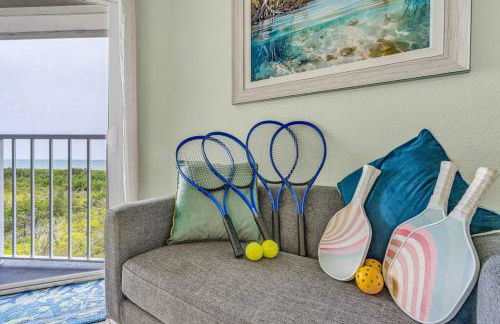 Bright 2BR Condo with Breathtaking Ocean View - Foto 22