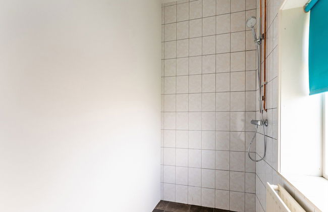 Spacious Farmhouse in Silvolde With Garden - Photo 22