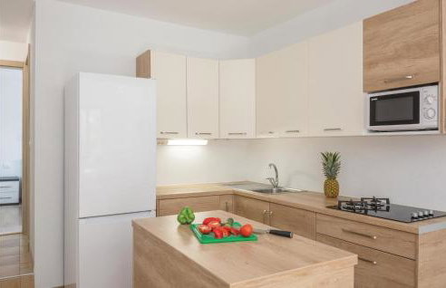 Six-Bedroom Holiday Home In Zagvozd - Foto 34