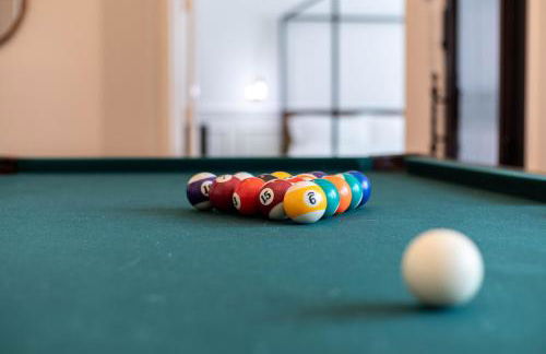 Pool house with hot tub and cinema - Foto 34