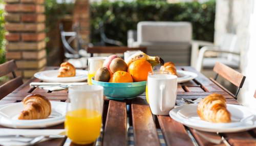 Queen Fabiola Villa, spacius home with private Pool in east Malaga - Photo 4