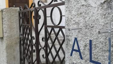 Lemon Tree House Coimbra - Courtyard garden with city views - Foto 3