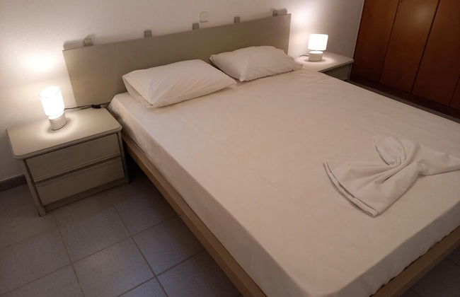 Kinetious Nisous in Kineta - Foto 17