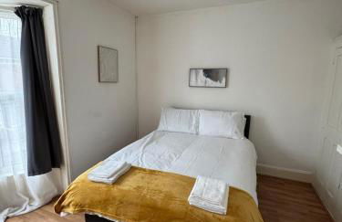 Tranquil 3BR in Portsmouth - Photo 17