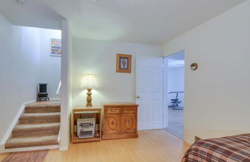 Alton Cabin with Deck about 2 Mi to Dixie Natl Forest! - Foto 12