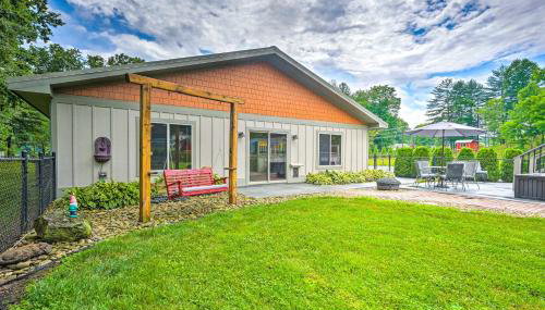 Pisgah Forest Farm Home: Outdoor Pool & Games - Foto 2