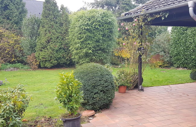 Tolstov-Hotels Beautiful Villa with Big Garden - Photo 48