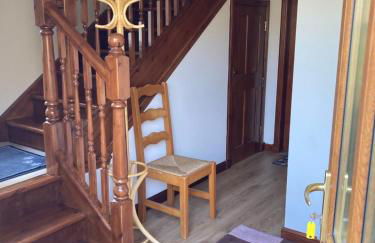 Springbank Apartment - Sleeps 4 - Pet Friendly - Photo 14