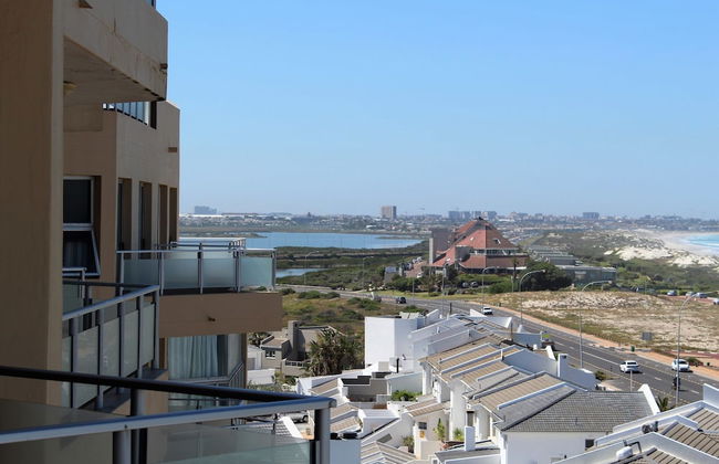 Stay Spectacular - Photo 47