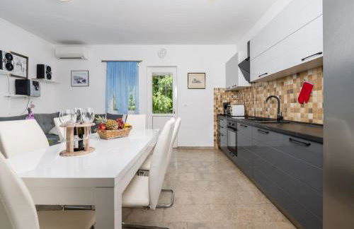 Villa St Nikola with jacuzzi and private swimming pool - Foto 15