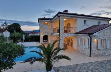 Villa Martina s bazenom,5 soba - Photo 66