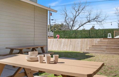 Luxury Austin Retreat w Pool, Games, Sleeps 12 - Foto 28