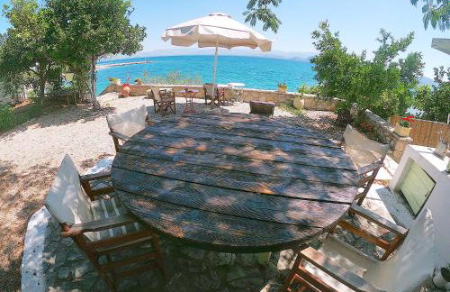 KIVERI 1876 traditional seafront cottage - Photo 6