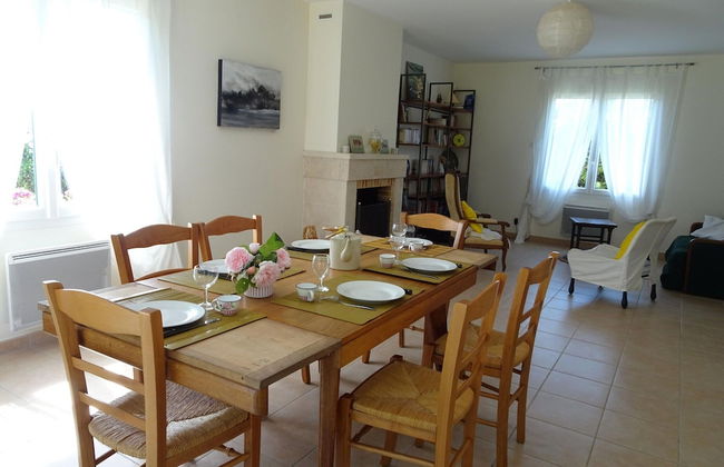 Spacious Holiday Home Located in the Heart of the bay of Mont St Michel - Foto 15