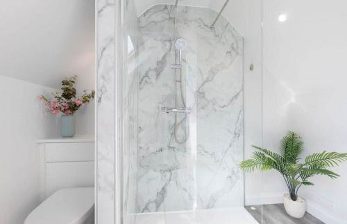 Beautiful Danford House & Lodge with Hot Tub - Foto 44