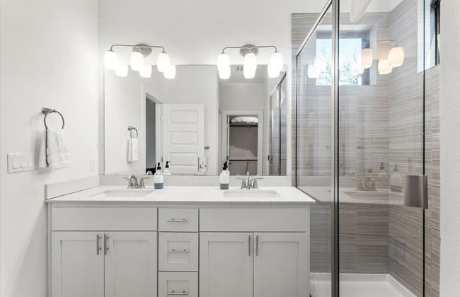 Stunning 3BR Desirable Austin Location - Foto 23