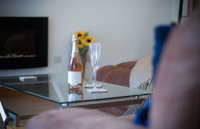 Fletcher Coach House - 3 Bedroom Cottage - Pendine - Photo 46