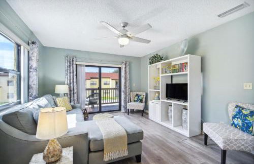 Cocoa Beach Vacation Rental - Walk to Pier! - Foto 2