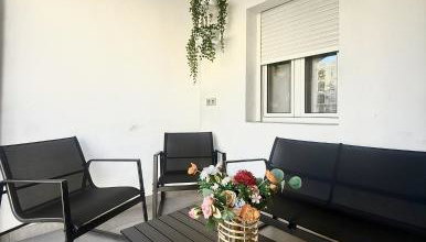 Apartamento Moderno con Piscina y Aparcamiento - Photo 1