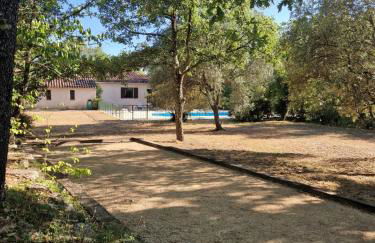 logement entier en pleine nature avec jardin terrasse tennis pétanque piscine - Foto 32