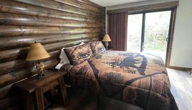 Deluxe Chalet Retreat near U of O Eugene OR Large groups welcome sleeps 16 Pet stay Free - Foto 2