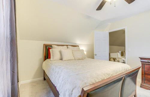 Hike, Golf and Boat Wake Forest Home with Yard - Foto 12