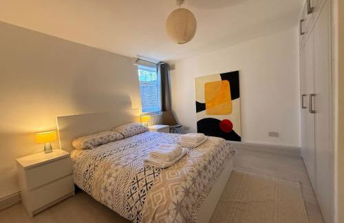 Central, Cozy and Stylish 2-Bed Apartment - Foto 1