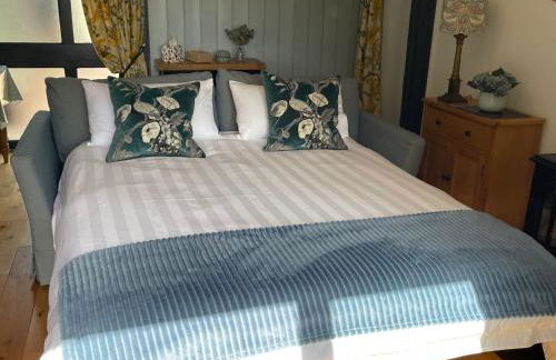 The Tack Room Cottage - Sleeps 4, Garden & Parking - Foto 33