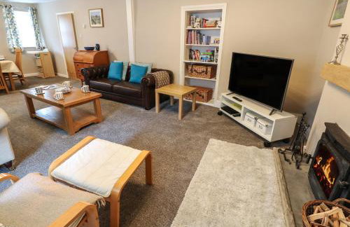 Alma House - Photo 5