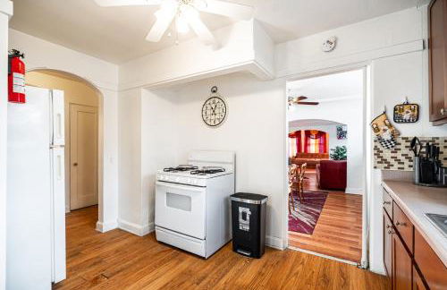 Charming 6BR Home in Milwaukees Historic District - Foto 40