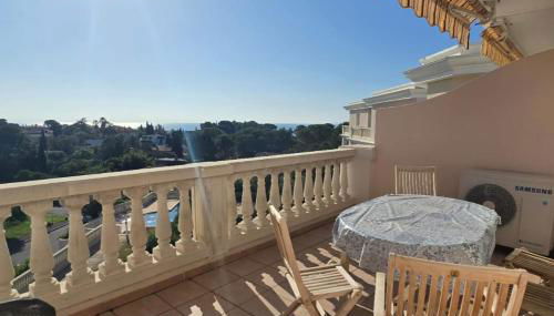 Bright apartment with terrace in Saint-Raphaël - Foto 3