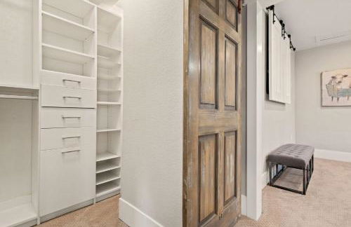 CSU Hideaway King Bd, Backyard Oasis, EV Charger - Foto 67