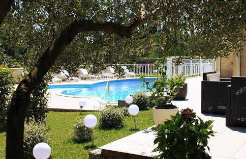 Apartments Grand Pinea - Photo 6