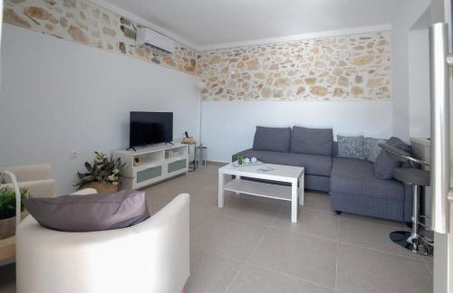 Nicolas Home - Foto 12